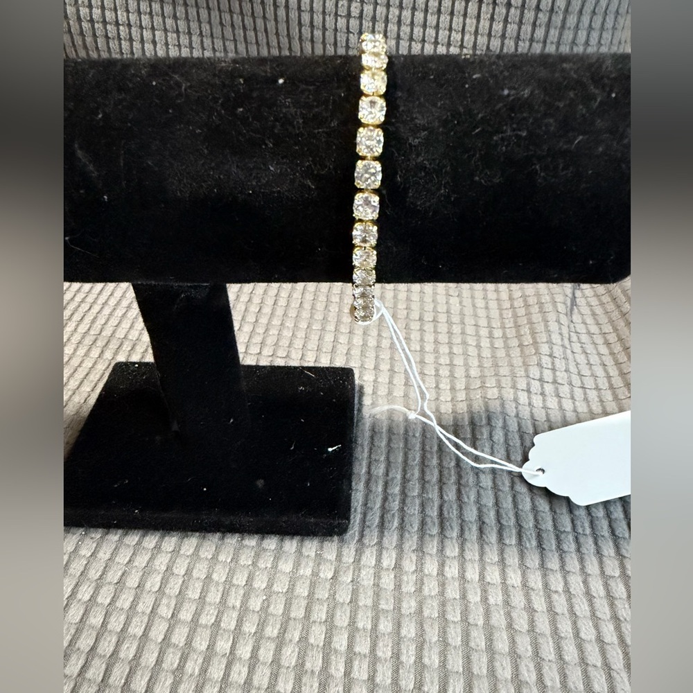 Elegant Gold and Silver Men's Bracelet